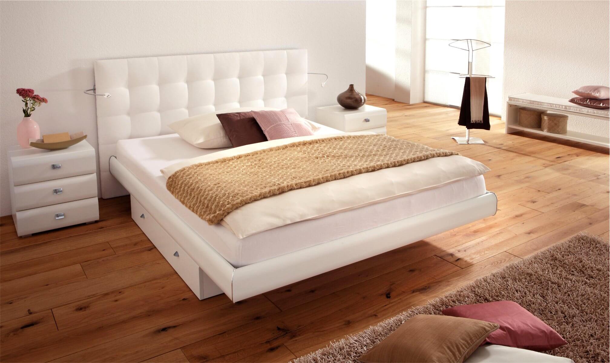 Рейтинг качества кроватей. Кровать vederi White 8866 Split. Кровать Фостер. Двуспальная кровать. Модные кровати двуспальные.